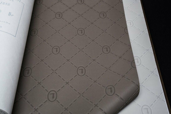 Z21859 Обои Zambaiti Parati Trussardi 5 в интерьере